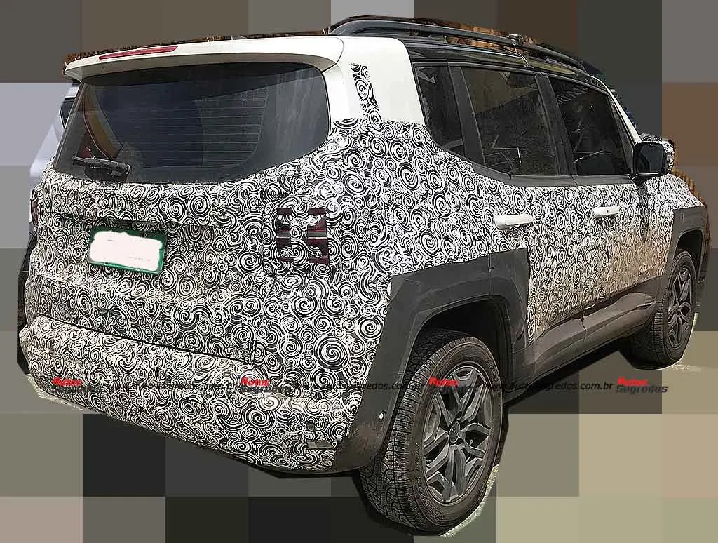 Jeep Renegade 2023 ultimo prototipo foto spia