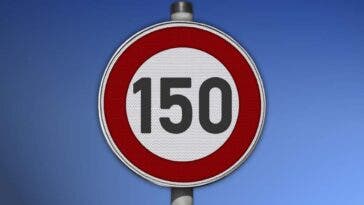 Limite di velocità di 150 kmh in autostrada