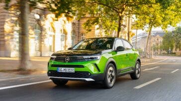 Opel Mokka-E Elettrica Anteriore Verde