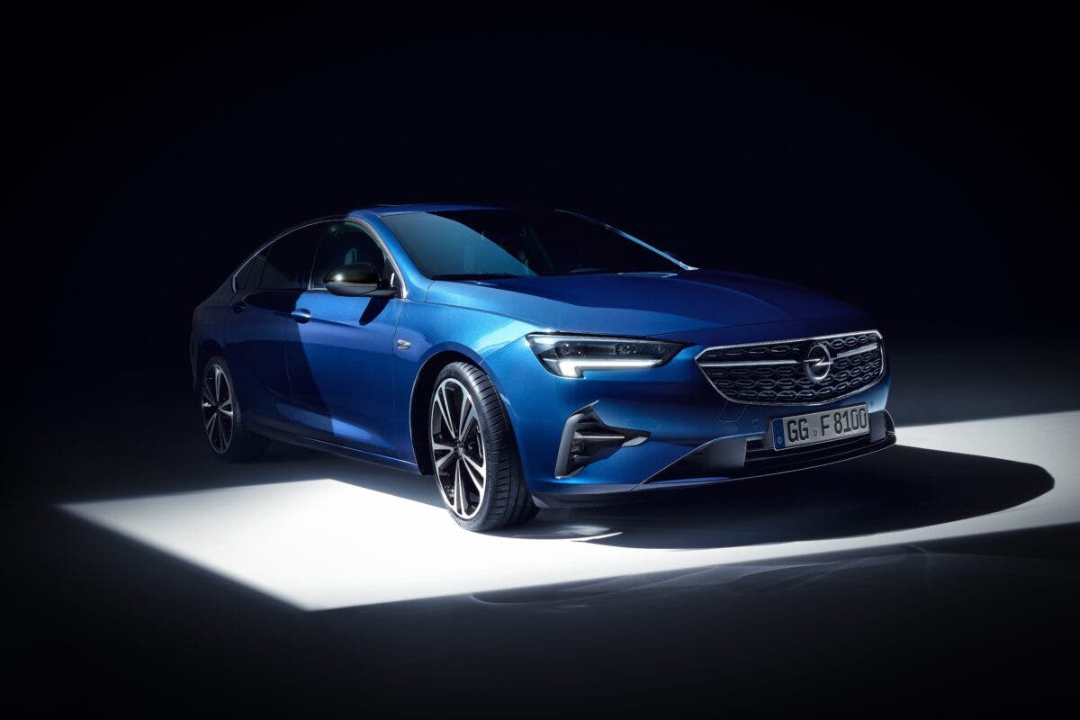 Opel tecnologia illuminazione