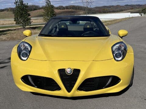 Alfa Romeo 4C Spider 2016 Giallo Prototipo asta
