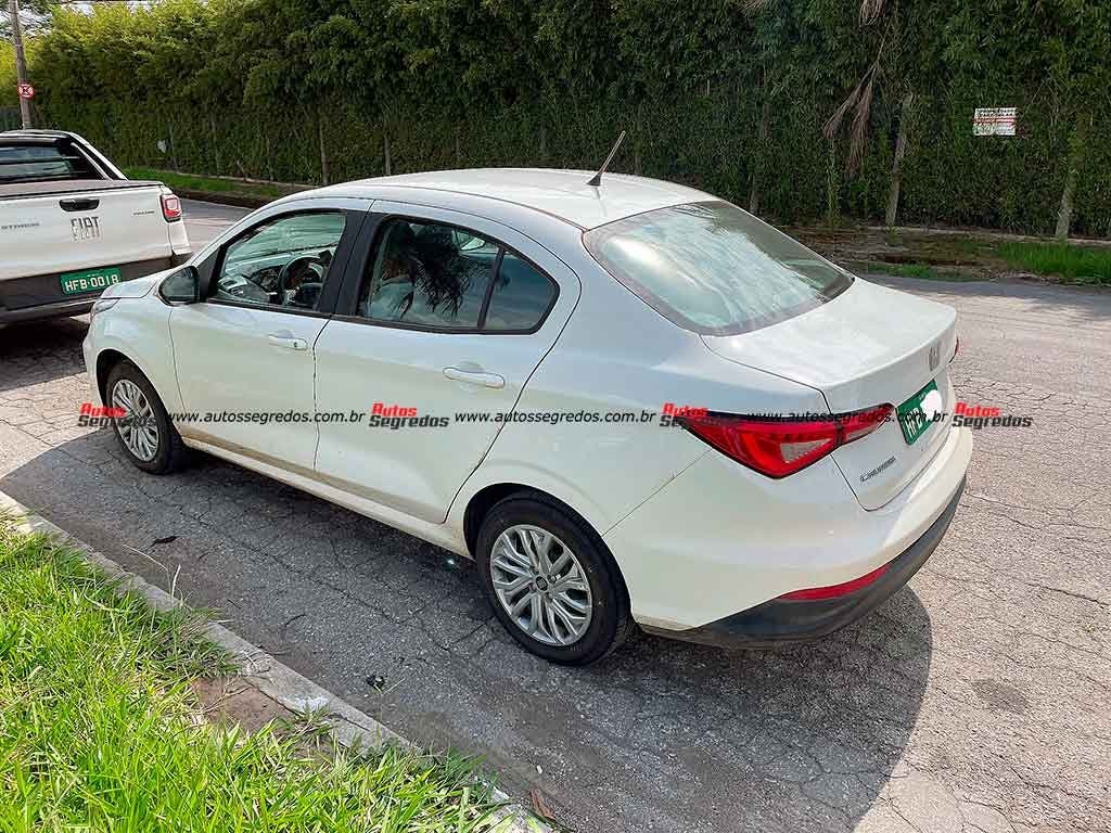 Fiat Cronos Firefly 1.0 prototipo foto spia