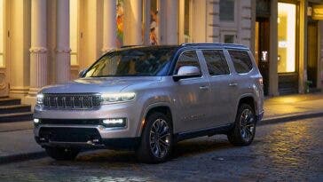 Jeep Grand Wagoneer 2022 Best Luxury SUV