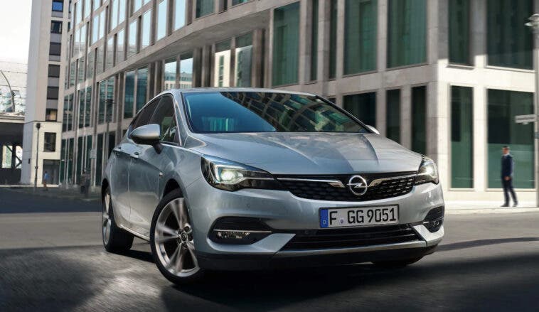 Opel Astra Business Elegance finanziamento