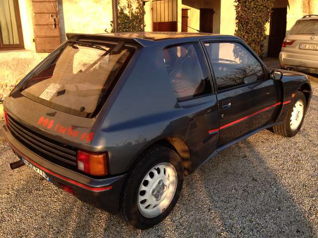 Peugeot 205 Turbo 16