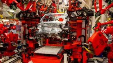 Stellantis gestione produzione auto