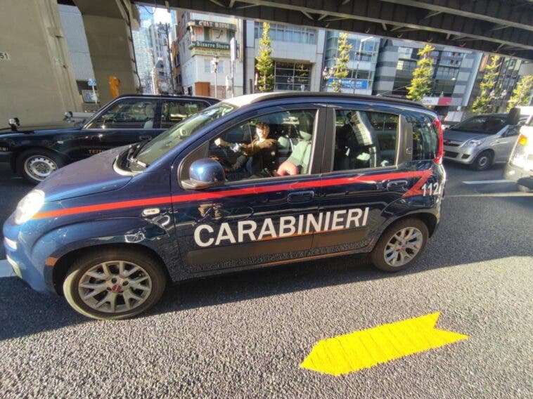 fiat panda carabinieri tokio