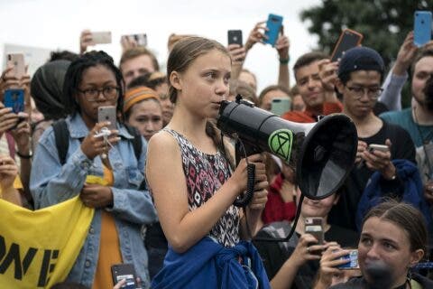 greta-thunberg-oggi-la-paladina-ambientalista-compie-18-anni-1609753697