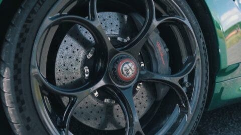 Alfa Romeo Giulia GTAm vs BMW M3 Competition