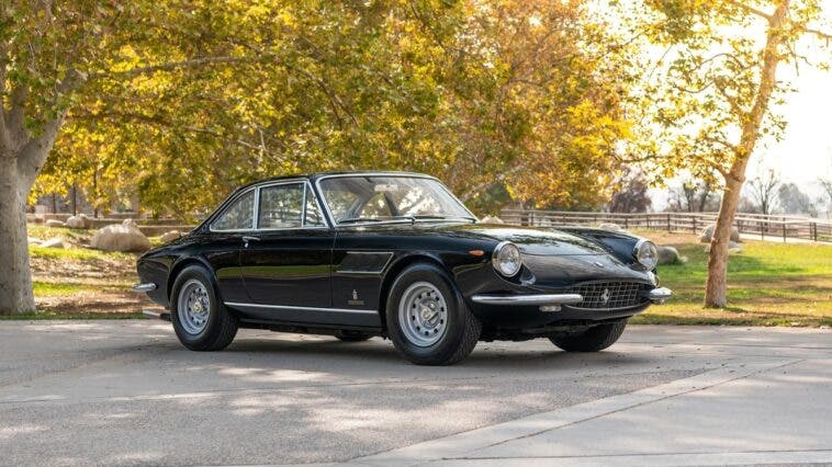 Ferrari 330 GTC 1967 asta Bring A Trailer