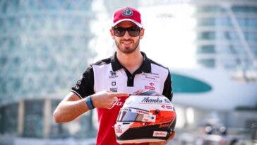 Giovinazzi casco Raikkonen