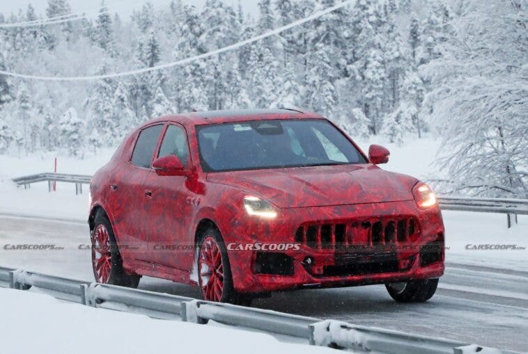 Maserati Grecale Trofeo test invernali foto spia