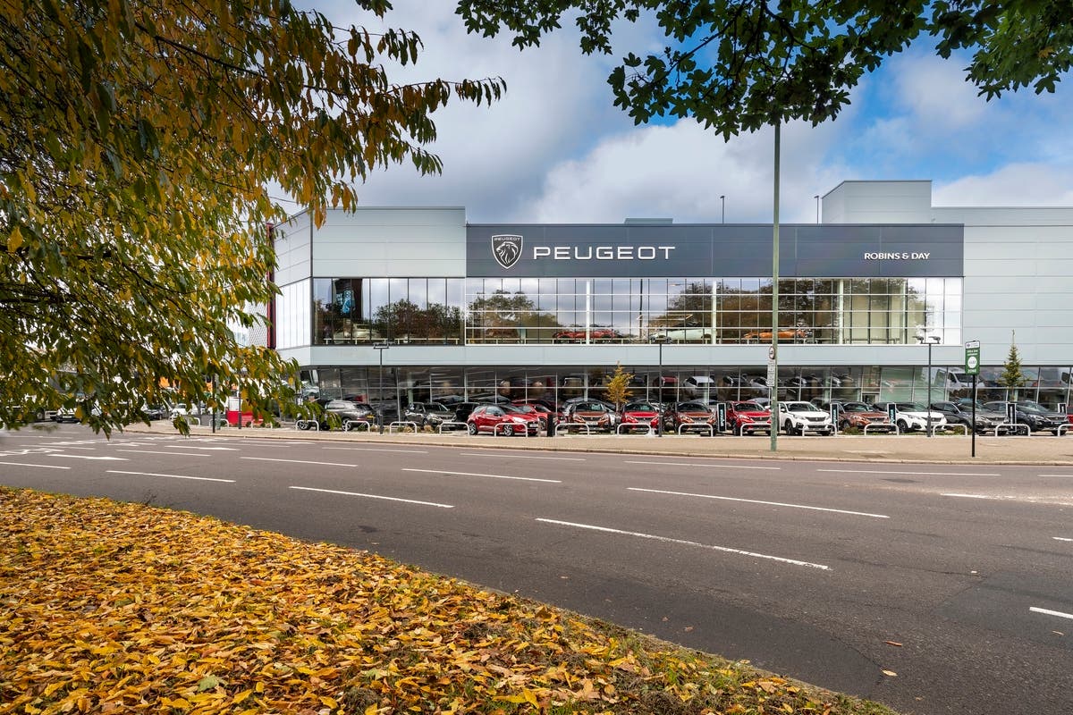 Peugeot nuova identità aziendale concessionarie