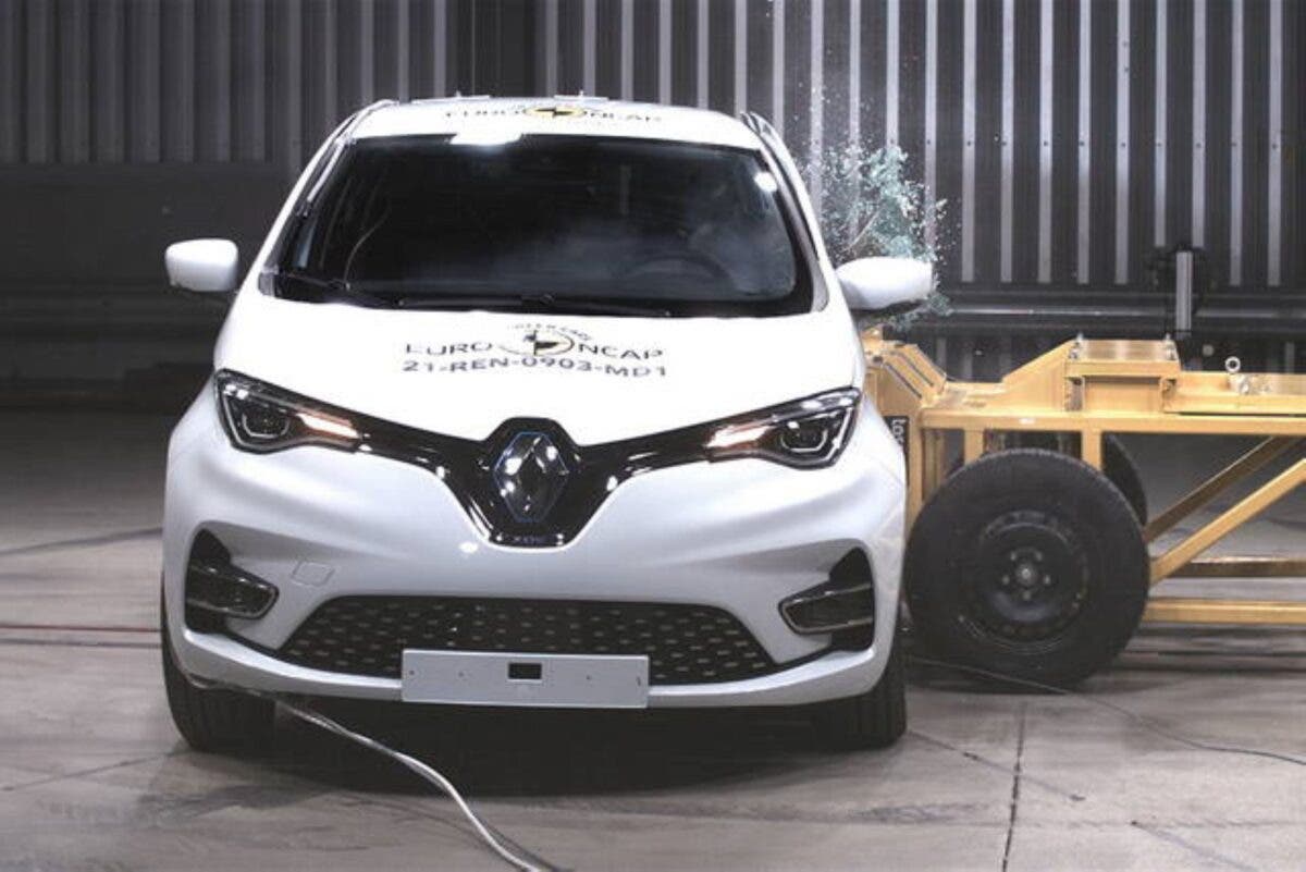 crash-test-euro-ncap-2021-12_13 zoe