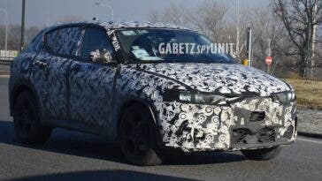 Alfa Romeo Tonale nuovo prototipo foto spia