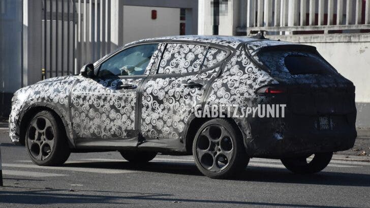 Alfa Romeo Tonale nuovo prototipo foto spia