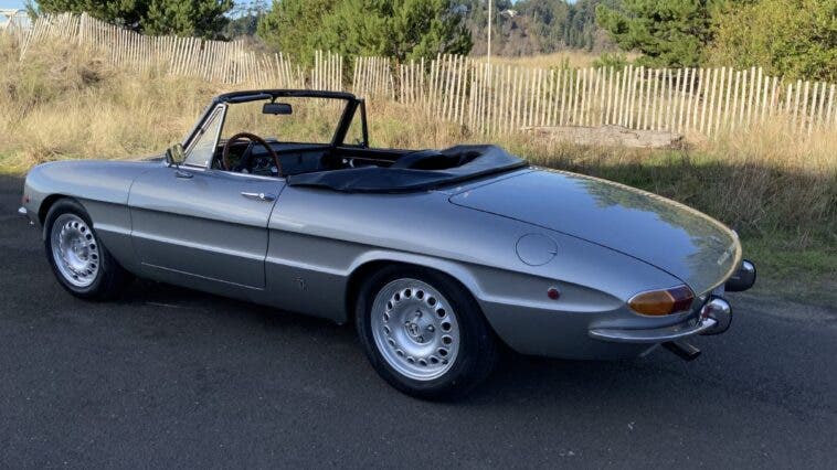 Alfa Romeo Spider