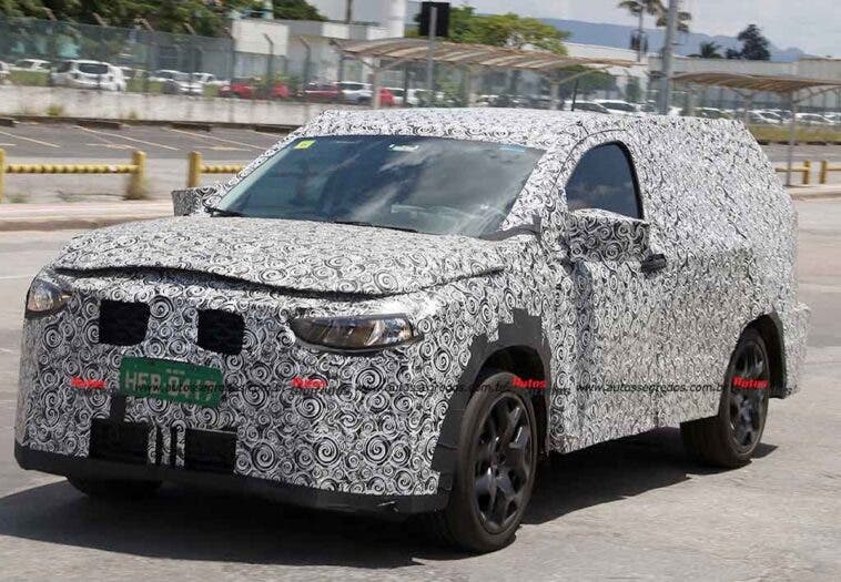 Fiat Fastback nuovo prototipo foto spia