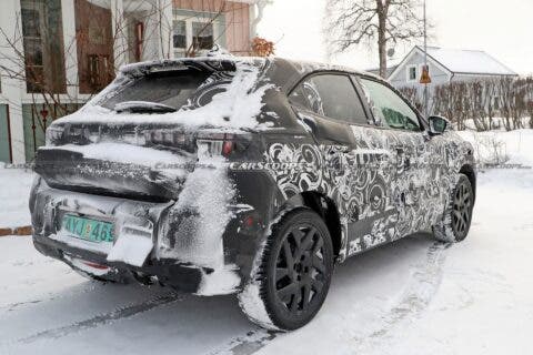 Fiat nuovo crossover prototipo foto spia