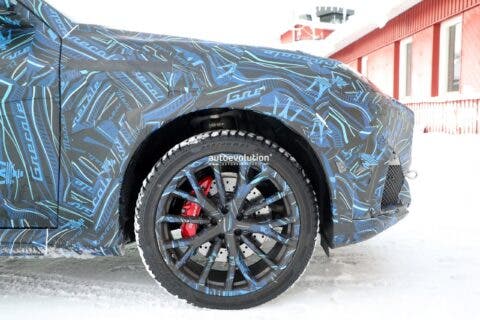 Maserati Grecale nuove foto spia Nord Europa