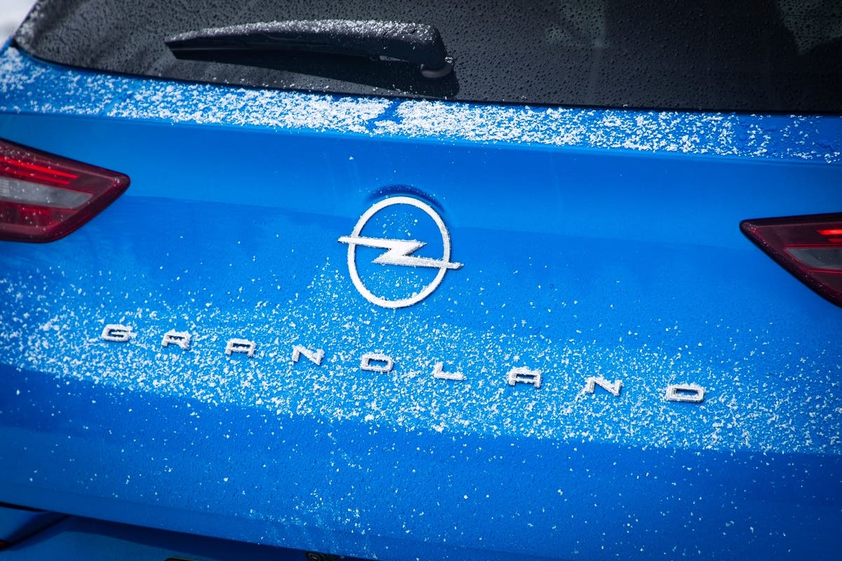 Opel Grandland Hybrid4 trazione integrale
