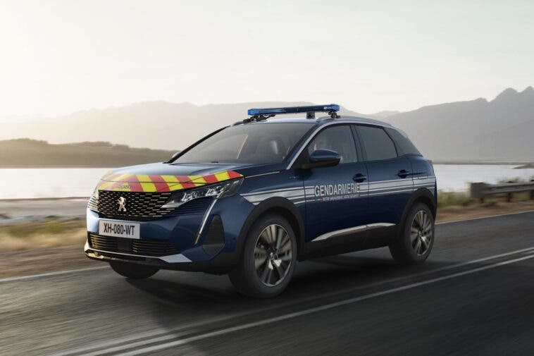 Peugeot 3008 Hybrid Gendarmeria francese