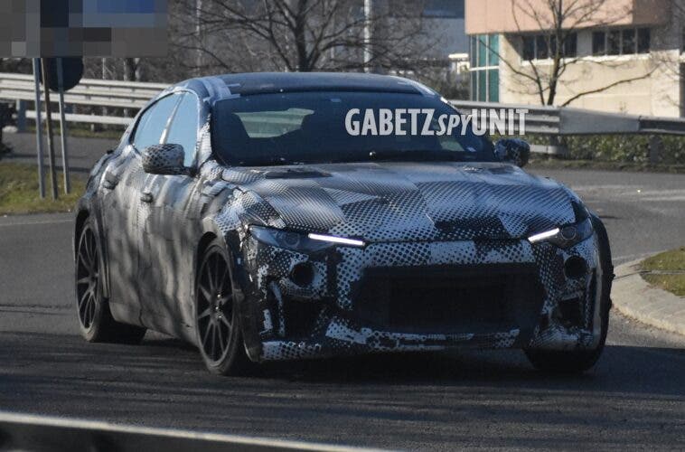 Ferrari Purosangue meno camuffamento foto spia