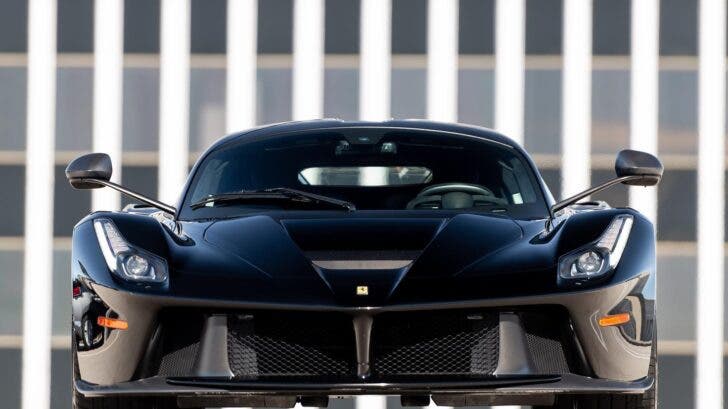 Ferrari LaFerrari nera