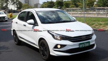 Fiat Cronos 2023 prototipo Precision 1.3 CVT foto spia