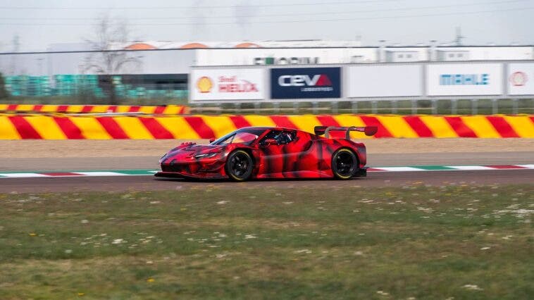 Ferrari 296 GT3 primi test