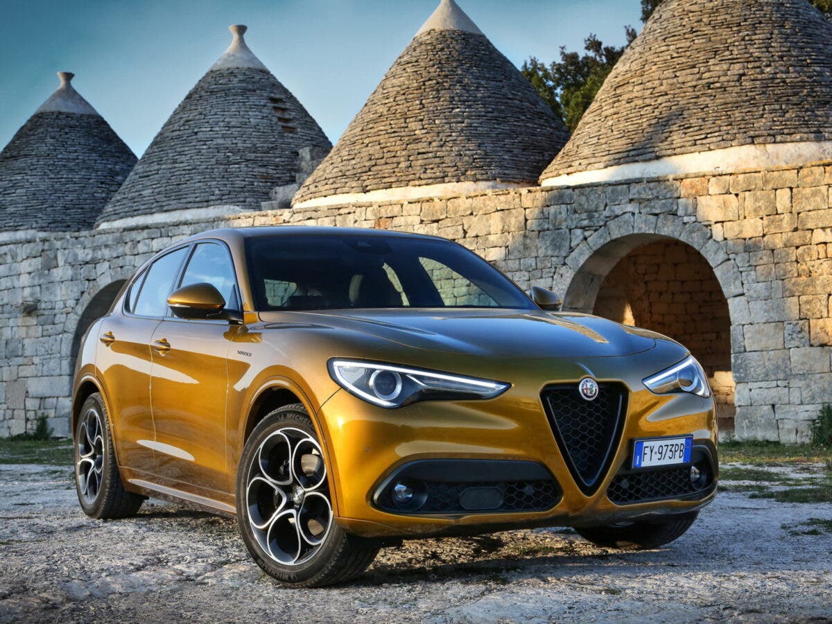 alfa romeo stelvio 1