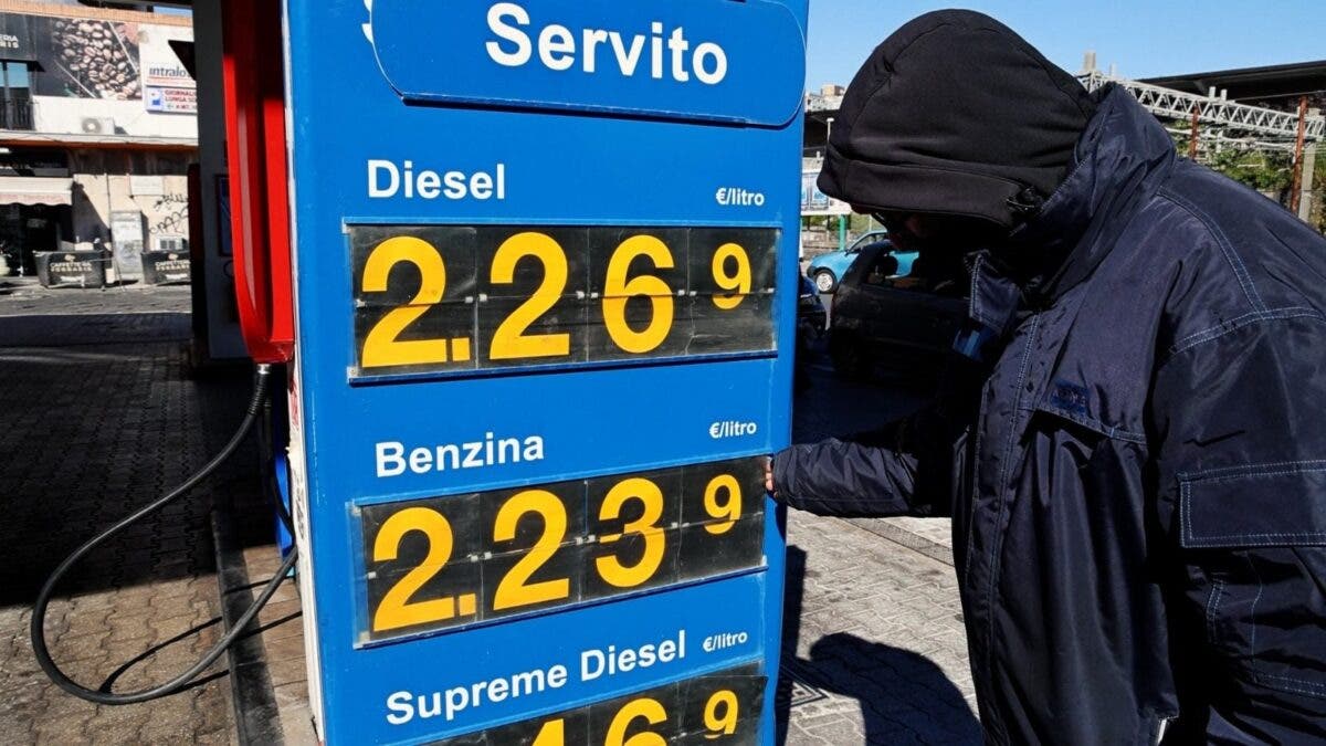 rincari-benzina-alle-stelle