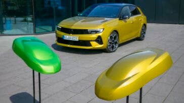 Opel Astra Hybrid Kult Yellow