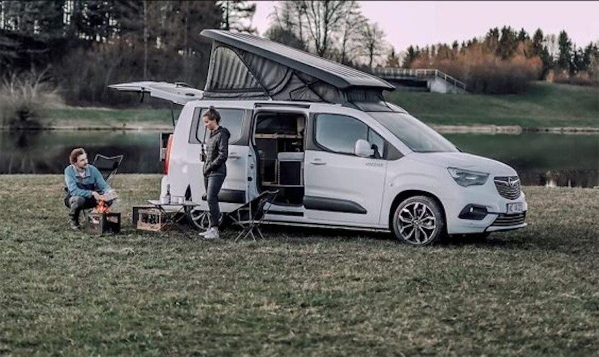 Peugeot e-Rifter camper
