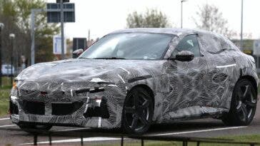 Ferrari Purosangue foto spia