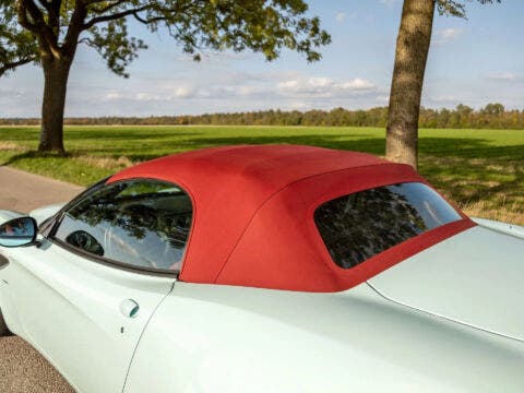 8C Spider