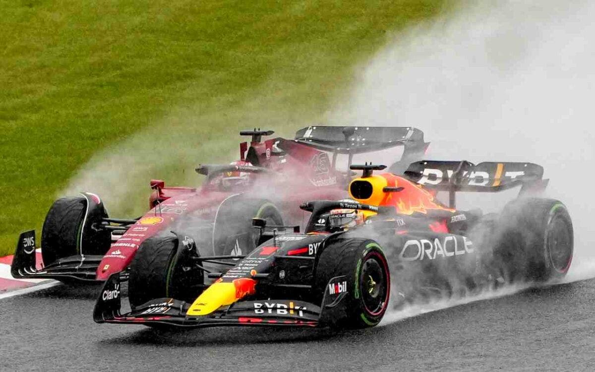 Max Verstappen e Charles Leclerc