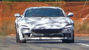 Nuova Ferrari 812 Superfast prototipo