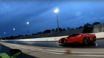 Ferrari SF90 Stradale VS McLaren 765LT