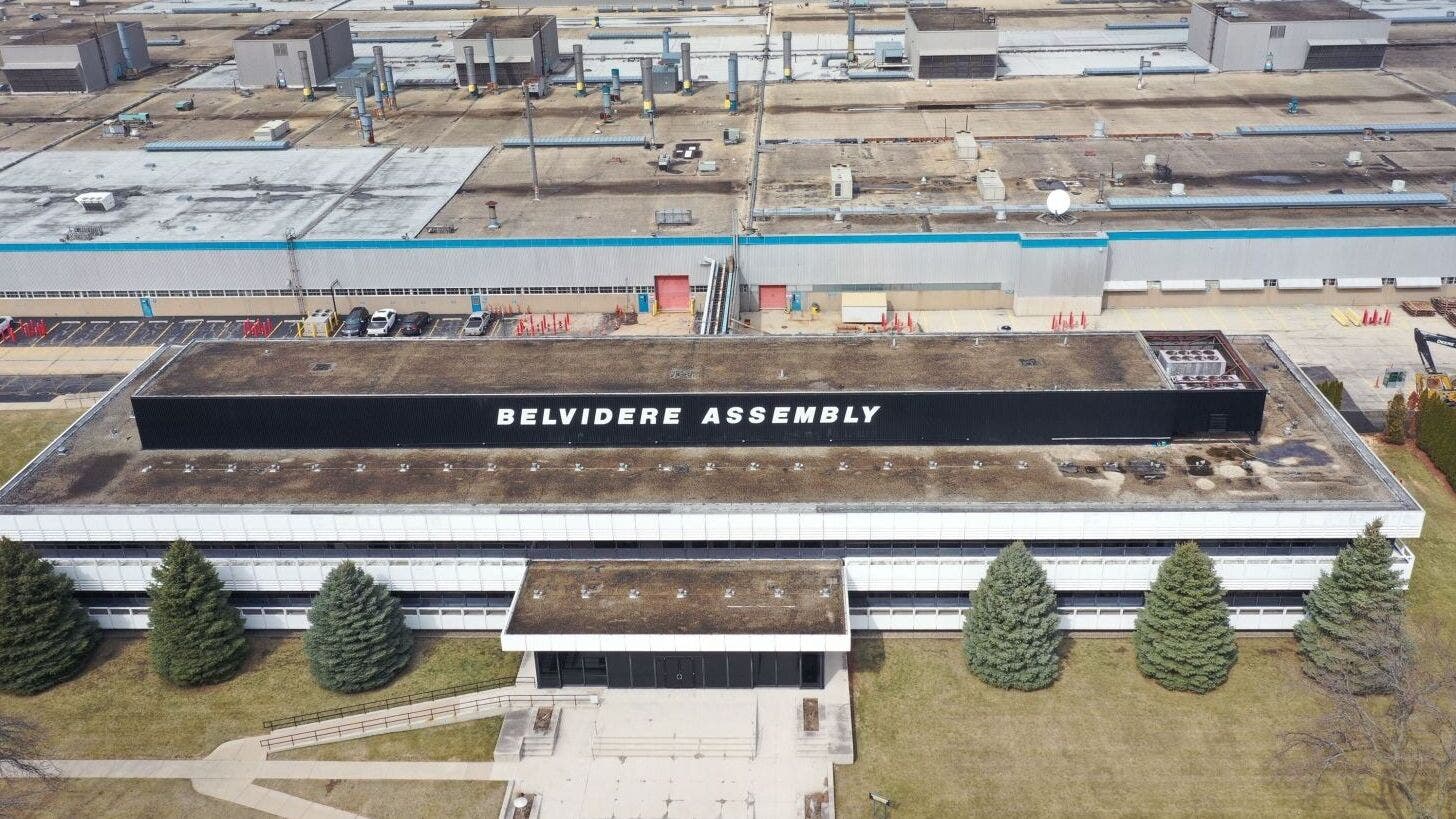 Stellantis annuncia la riapertura di Belvidere nel 2029 con la Jeep Cherokee. Operai attendono fatti concreti