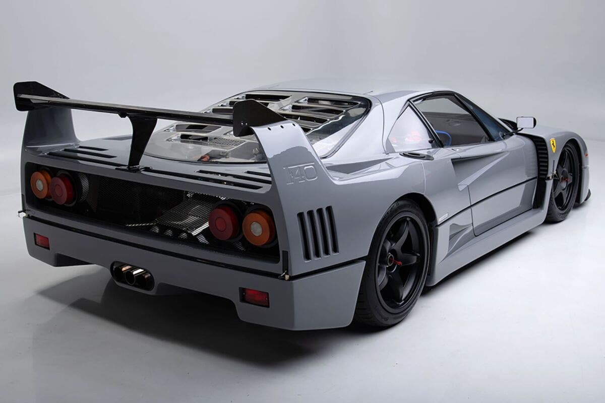 Ferrari F40 