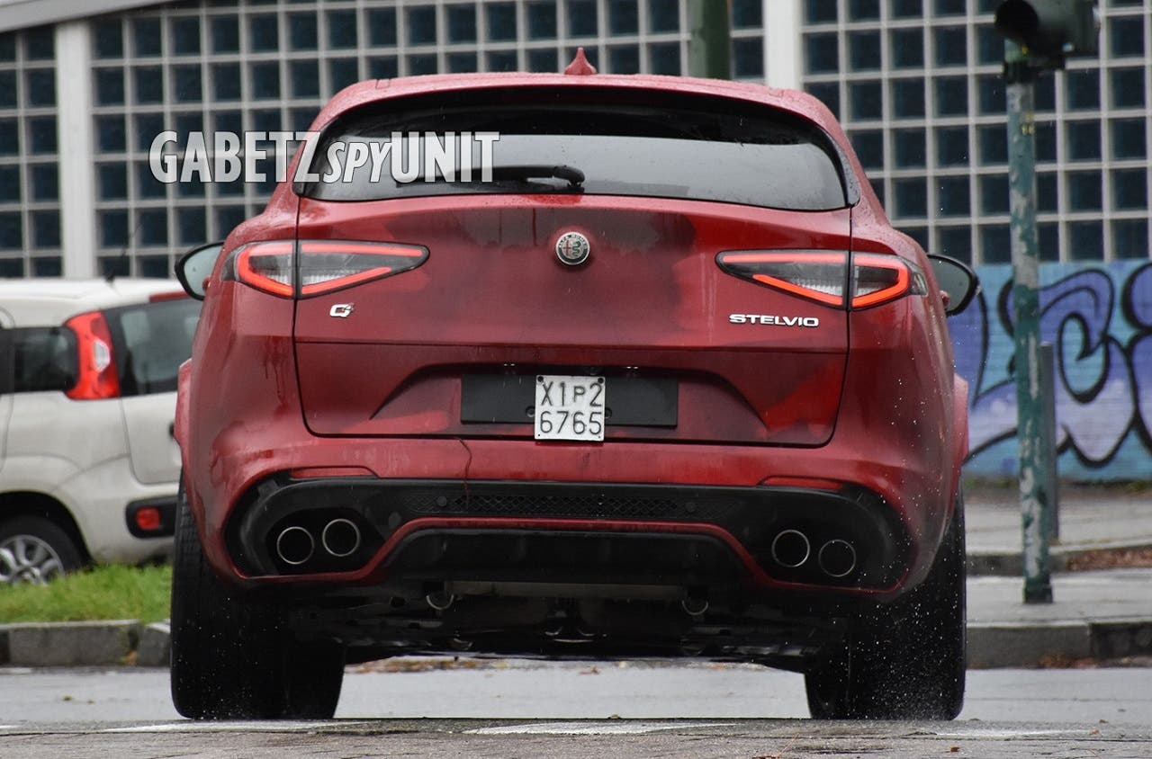 Alfa Romeo Stelvio Quadrifoglio MY23