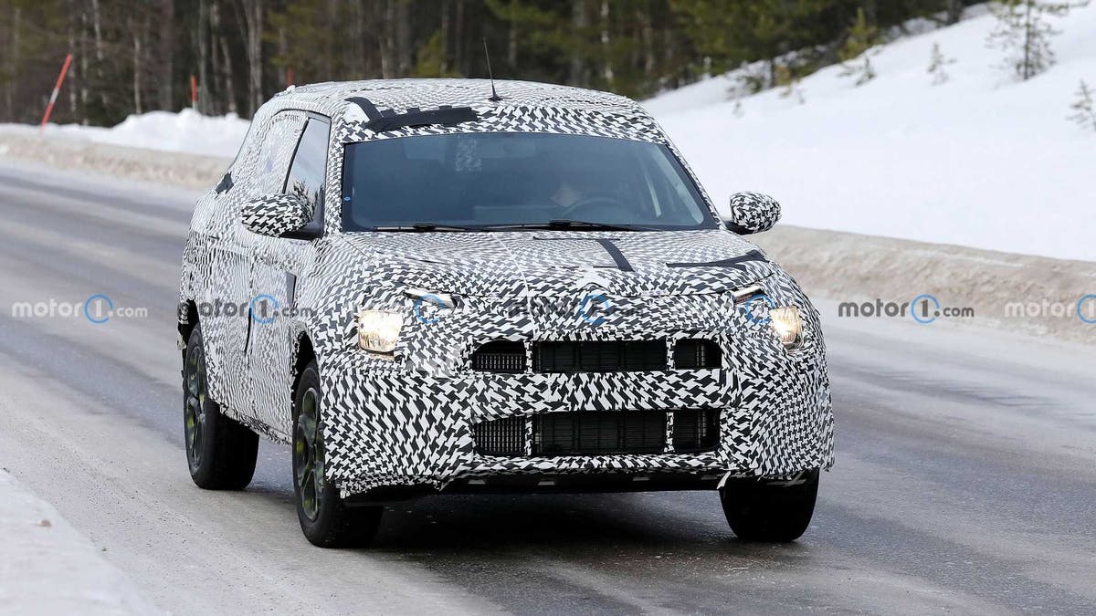 Citroën C3 Aircross 2025 prototipo neve foto spia