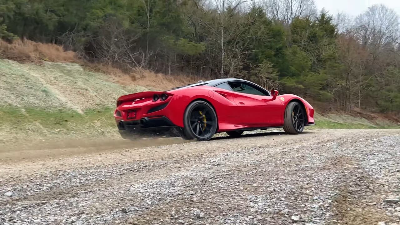 Ferrari F8 Tributo da rally