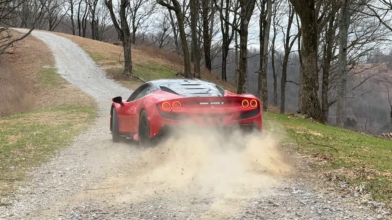 Ferrari F8 Tributo da rally