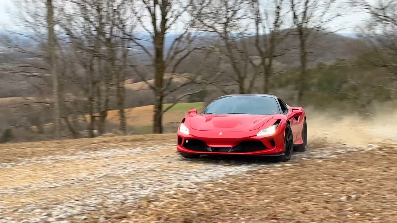 Ferrari F8 Tributo da rally