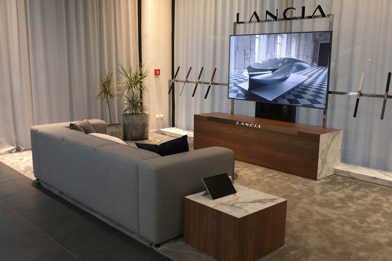 Lancia nuova corporate identity concessionarie