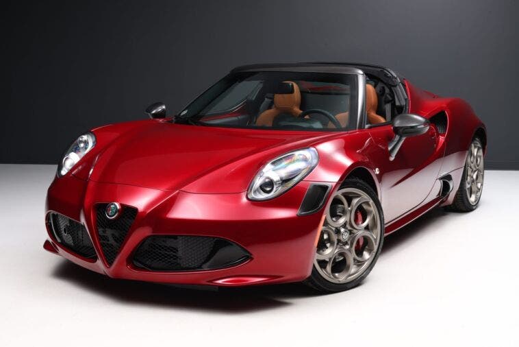 Alfa Romeo 4C Spider 33 Stradale Tributo 2020 asta