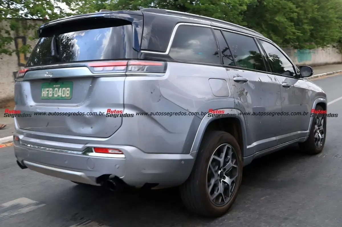 Jeep Commander 2025 prototipo foto spia