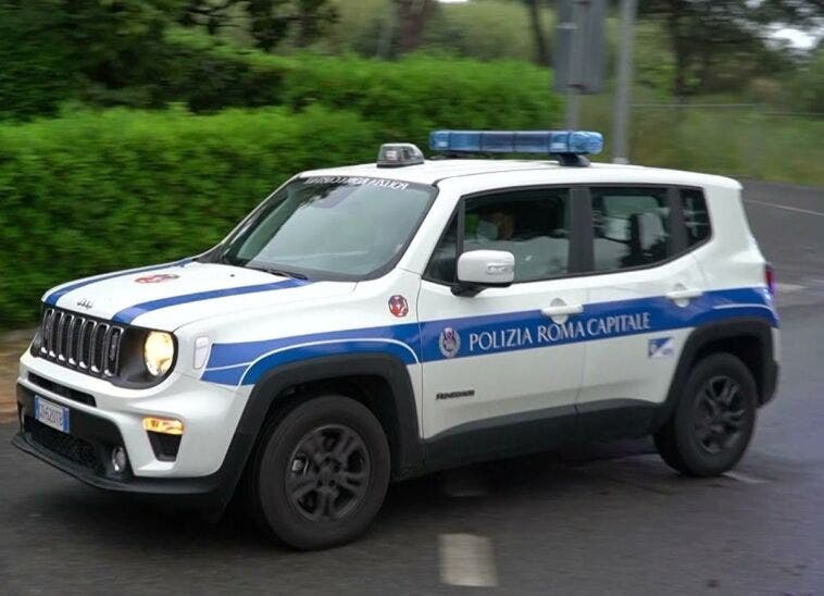 Jeep Renegade 4xe Polizia Locale Roma